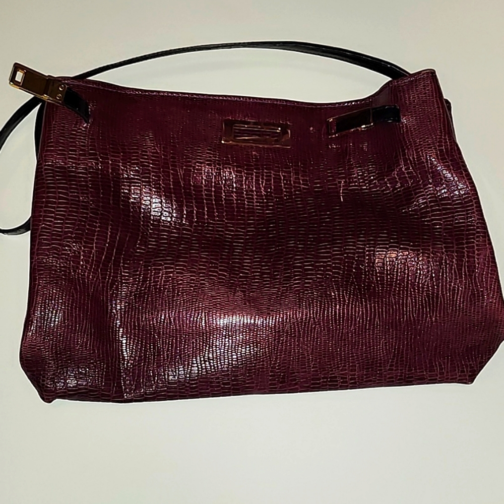 Burgundy Mariazinha    Purse